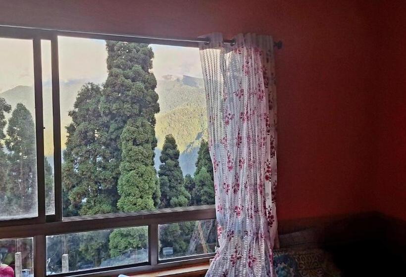 マウンテンビュースタンダードルーム, Pine Vista By Stayapart