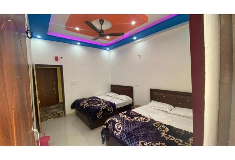 חדר דלוקס, Rd Residency, Barkot