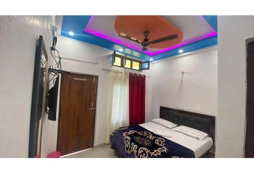 חדר דלוקס, Rd Residency, Barkot