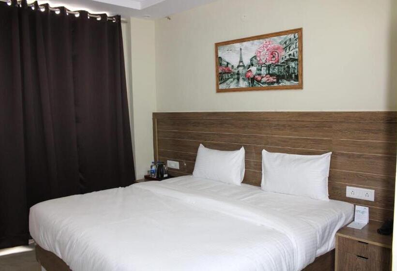 Номер Стандарт, Collection O Shreya Residency