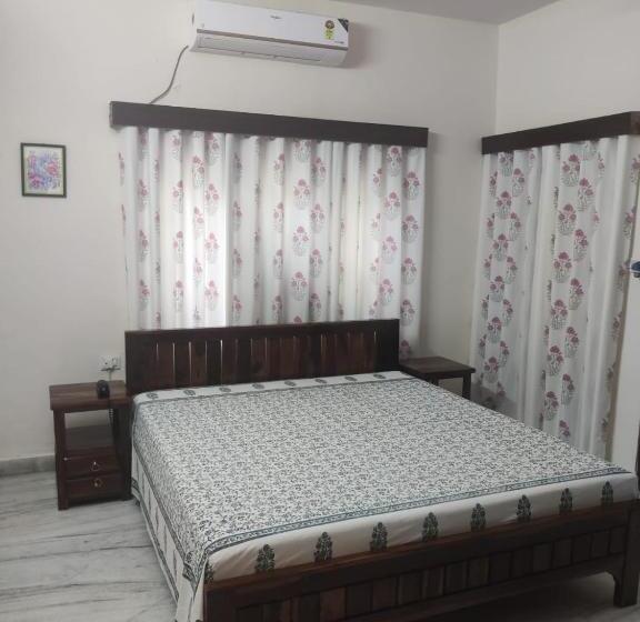 Бунгало Стандарт, Bungalow 79 Jaipur