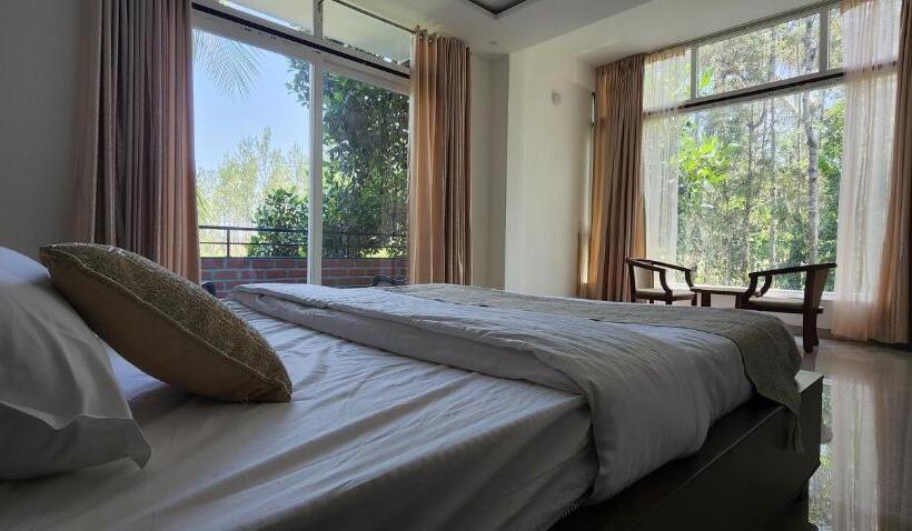 غرفة قياسية سرير كينج, Mazra Retreat, Coorg Kushālnagar