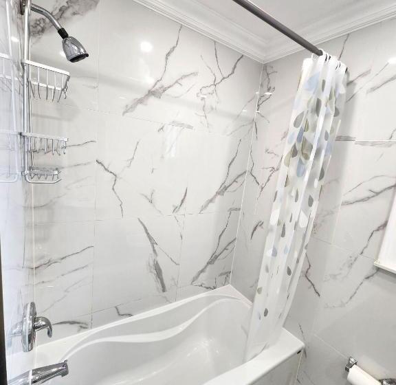 Pokój Standard Widok Ogród, Toronto Uptown 3   Bus To Downtown