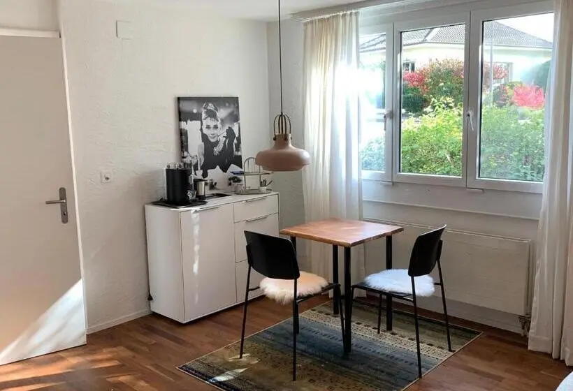 スーペリアールーム, B&b Biel Brügg