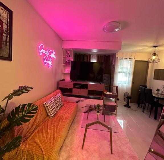 آپارتمان 1 خوابه با تراس, Hm Cozy Place Beside Enchanted Kingdom