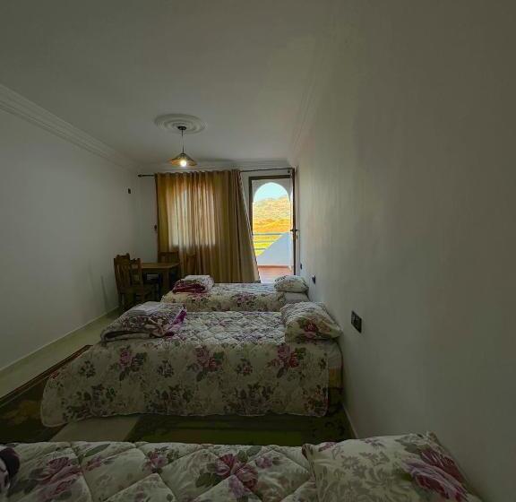 اتاق استاندارد با چشم‌انداز کوهستان, Auberge Dalia