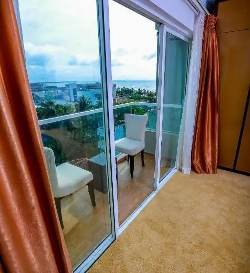Deluxe-huone Merinäkymä Parveke, Corundum Breeze Negombo