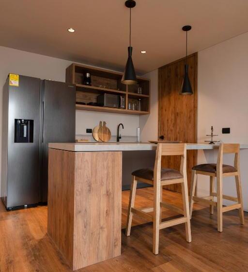 סטודיו סופריור, Kiin Living  Child Free Coliving