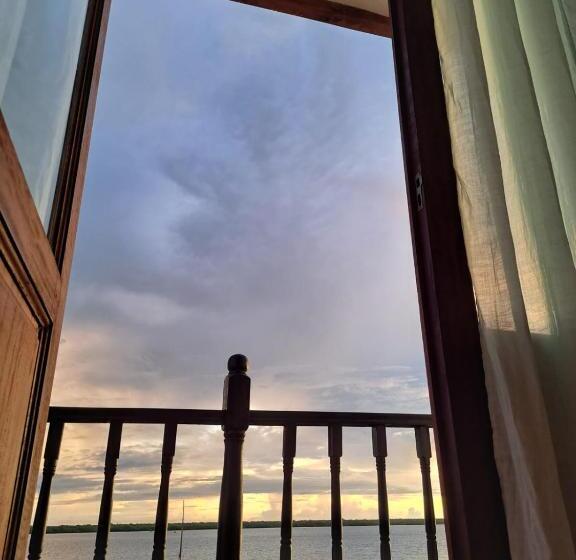 اتاق استاندارد با تخت بزرگ, Pwani House   Lamu Seafront