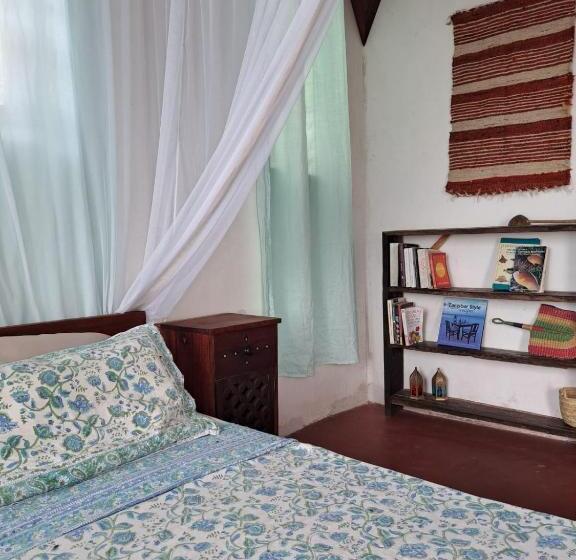 스탠다드 룸 킹사이즈 침대, Pwani House Lamu Seafront