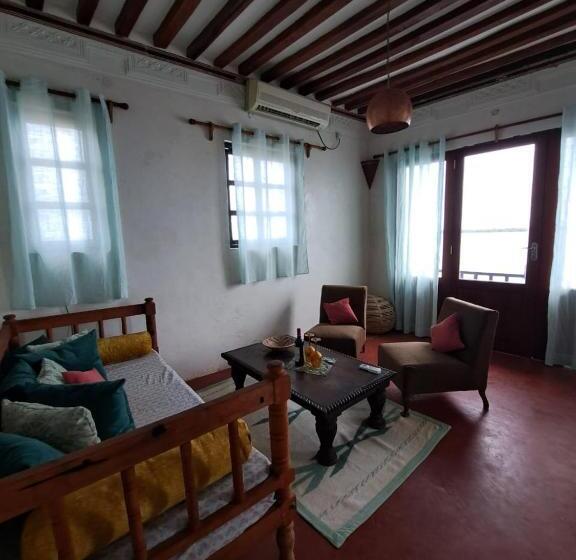 스탠다드 룸 킹사이즈 침대, Pwani House Lamu Seafront