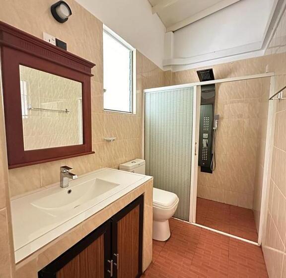 Трехместный Номер Deluxe, Tharumini Villa