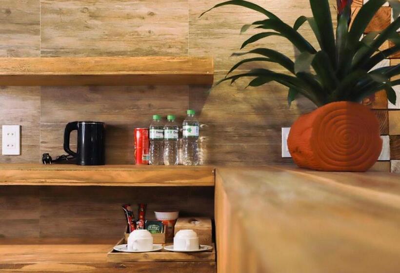 اتاق لوکس با چشمانداز دریا, Rustic Hotel Quy Nhon Powered By Aston