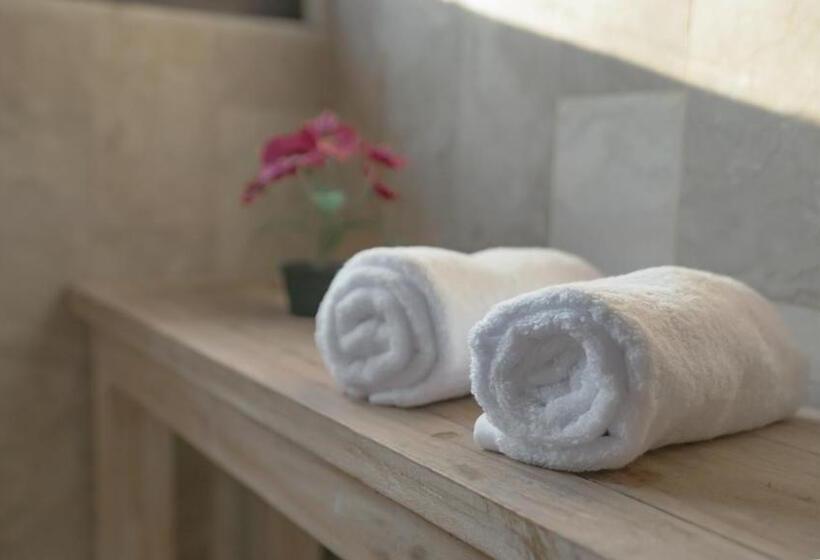 חדר דלוקס עם מרפסת, New Mumbul Ubud