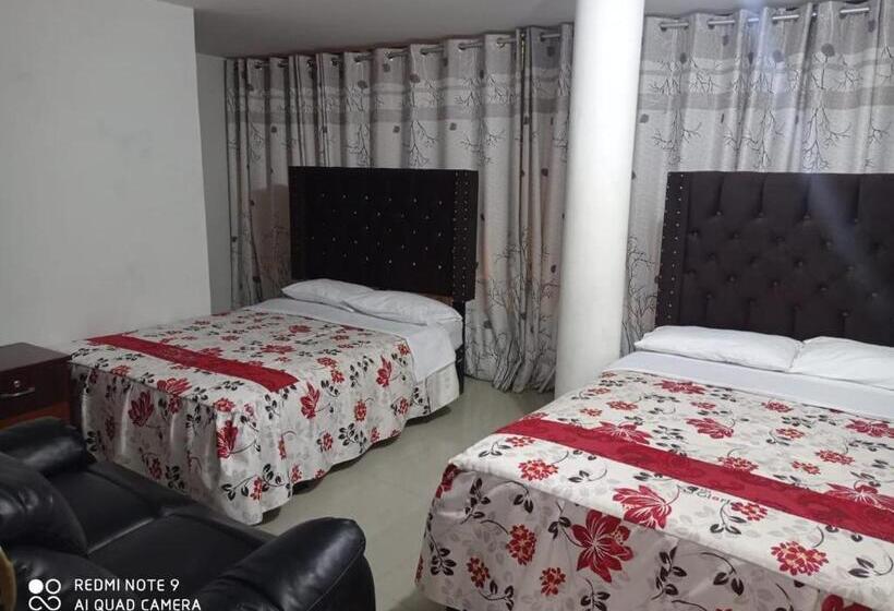 패밀리 룸, D Gloria