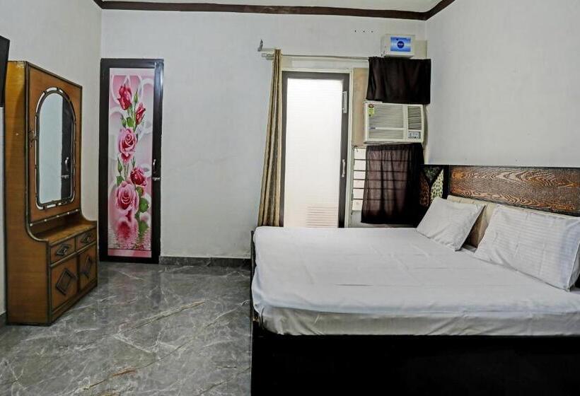 트리플 클래식 룸, Oyo Ag