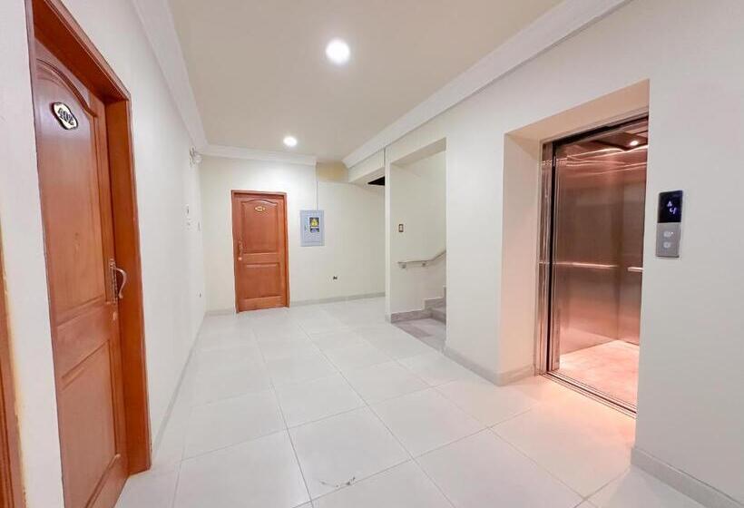 اتاق لوکس, Retamayo