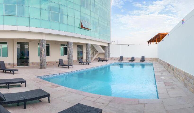 اتاق لوکس چهار تخته, Retamayo