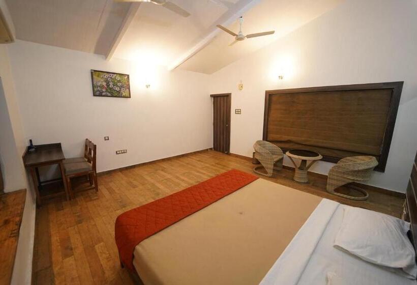 디럭스 룸, Wild Woods Tiger Resort