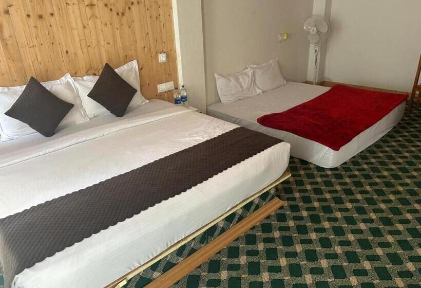 スタンダードルーム, Mont Kufri Resort, Mundaghat