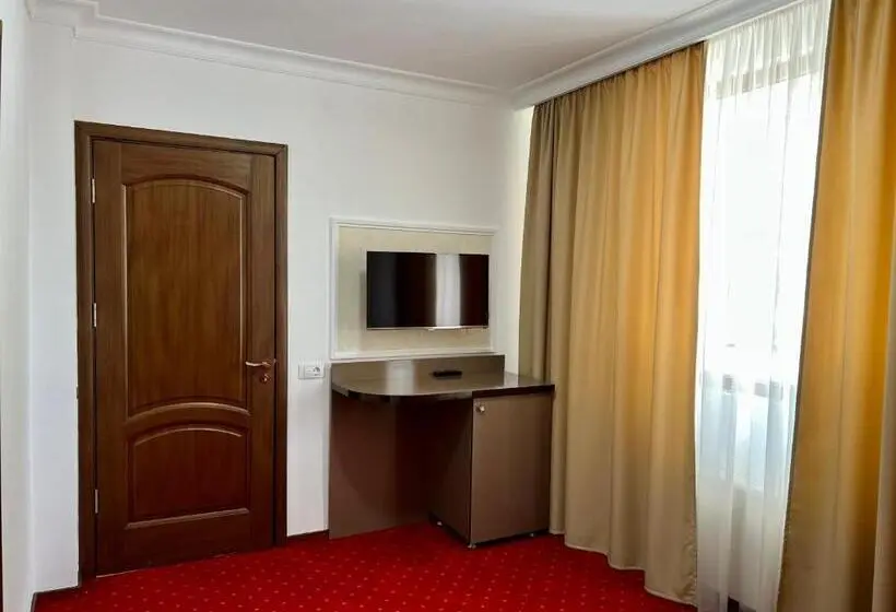 Executive Kolmen Hengen Huone, Armonia