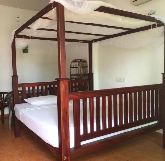 Номер Deluxe, Boomerang Una With Free Scooter Bike