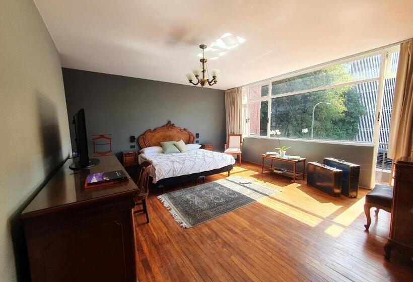 اتاق استاندارد با تخت بزرگ, Lindas Suites Eugenio Sue