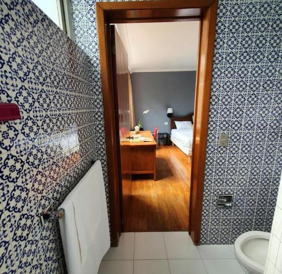 اتاق استاندارد با تخت بزرگ, Lindas Suites Eugenio Sue