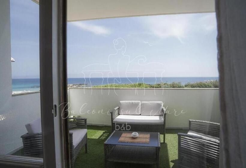 Standart Oda, Room In B&b B&b Balconi Sul Mare Deluxe Room With Hydromassage La Spiaggetta