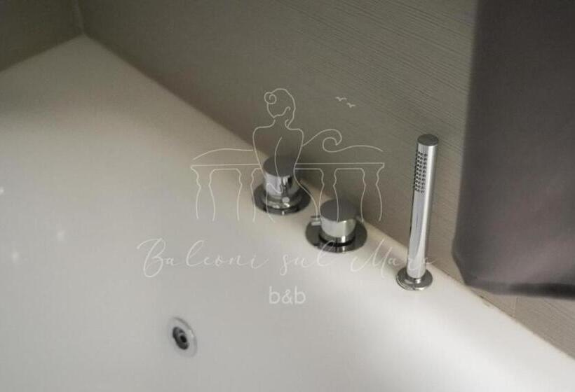 Quarto Estandar, Room In B&b   B&b Balconi Sul Mare Deluxe Room With Hydromassage La Spiaggetta