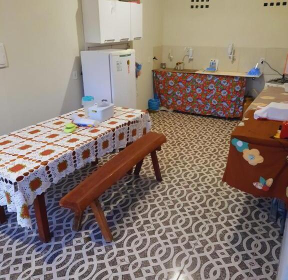 חדר סטנדרט לארבעה, Itaúnas Pousada Nossa Palhoça