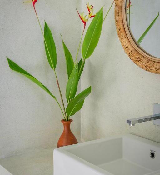 Quarto Deluxe, Marshmellow Surf Villa With Pool   Sri Lanka