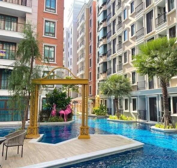 발코니가 있는 스위트, Espana Condo Jomtien By Aey