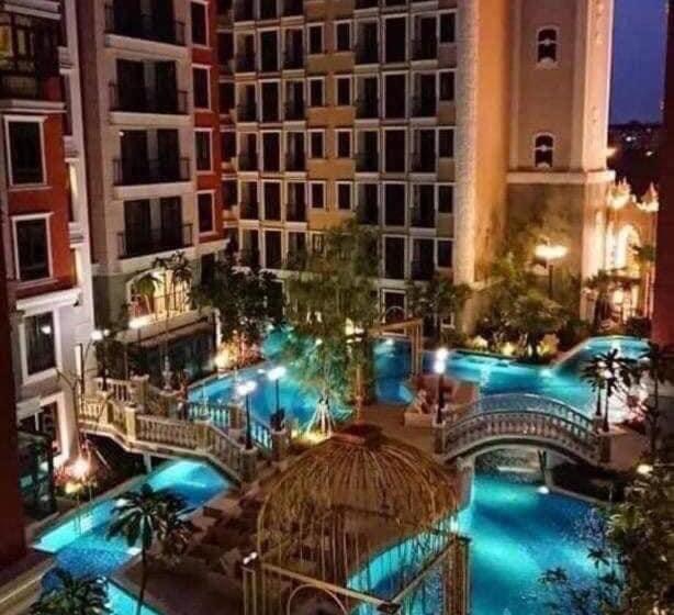 발코니가 있는 스위트, Espana Condo Jomtien By Aey