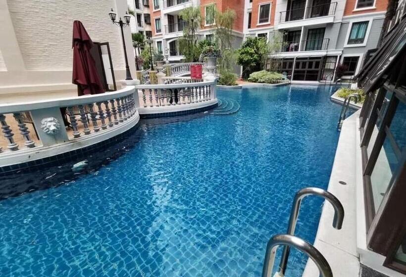 발코니가 있는 스위트, Espana Condo Jomtien By Aey