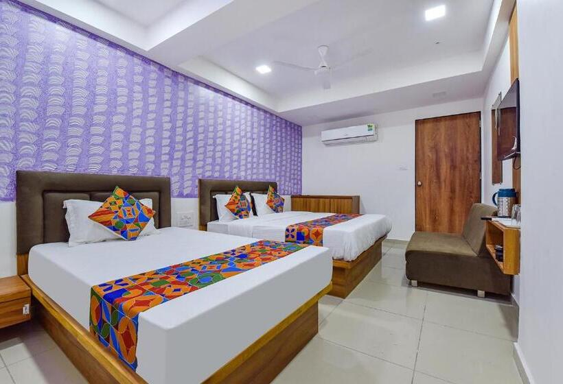 Superior Room, Fabhotel Shree