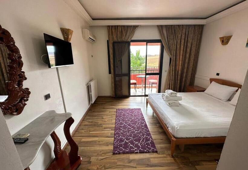 غرفة قياسية مزوَّدة بشُرفة, Amrouss Touristic Darmaroc