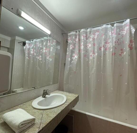 اتاق استاندارد با چشم‌انداز استخر, Amrouss Touristic Darmaroc