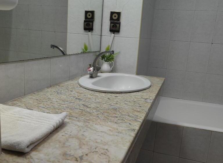 اتاق استاندارد سه تخته با بالکن, Amrouss Touristic Darmaroc