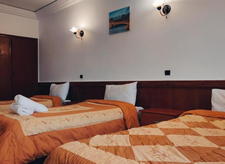 Quarto Triplo Estandar com Sacada, Amrouss Touristic Darmaroc