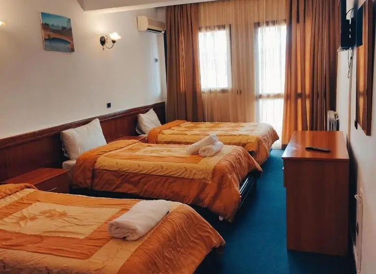 Standard Kolmen Hengen Huone Parveke, Amrouss Touristic Darmaroc