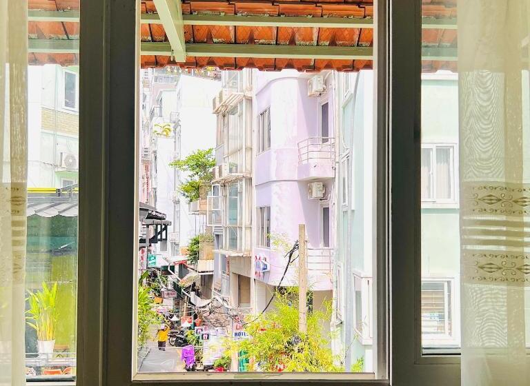 اتاق سوپریور با چشم‌انداز شهر, Dori House Quận 1