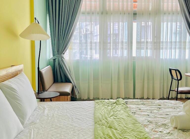 اتاق سوپریور با چشم‌انداز شهر, Dori House Quận 1