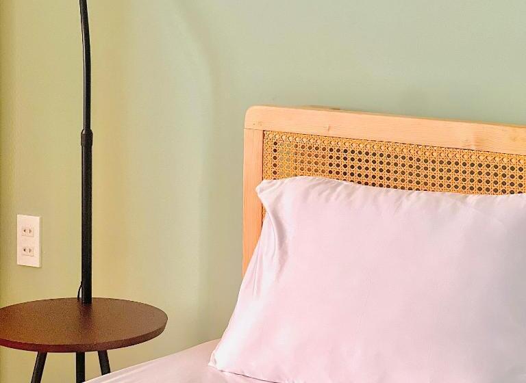 اتاق استاندارد, Dori House Quận 1
