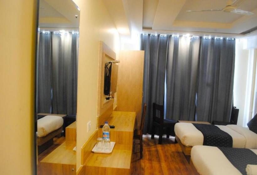 Quarto Triplo Superior, The Fragrance