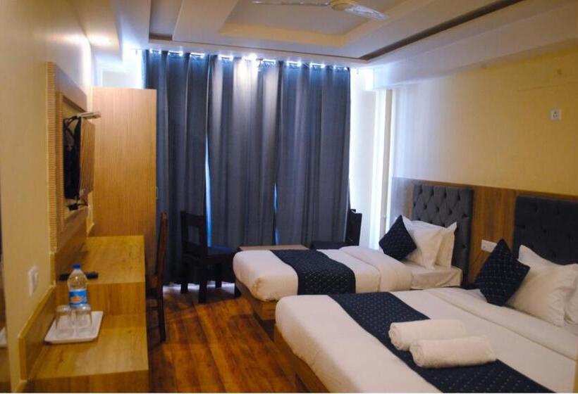 Quarto Triplo Superior, The Fragrance