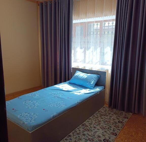 اتاق استاندارد یک نفره, Injir Hostel