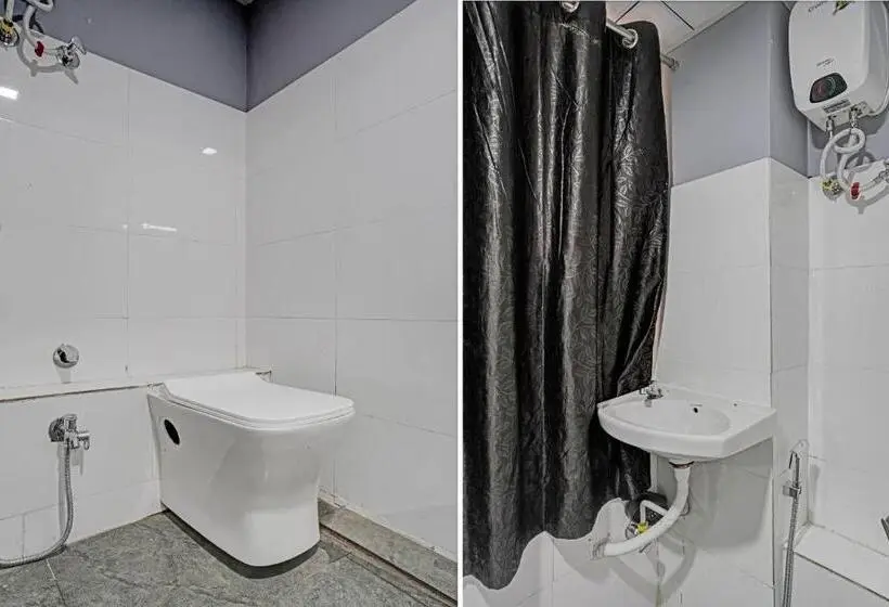 Classic Kolmen Hengen Huone, Oyo The Bull Group Of Hotels