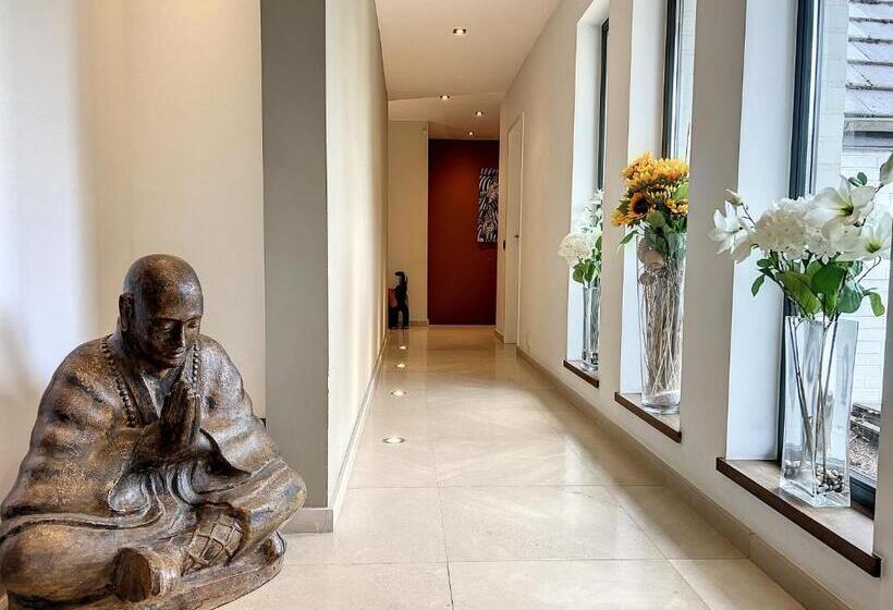 חדר סטנדרט עם מיטת קינג, Suite Duplex Salon Bureau & Chambre En Mezzanine