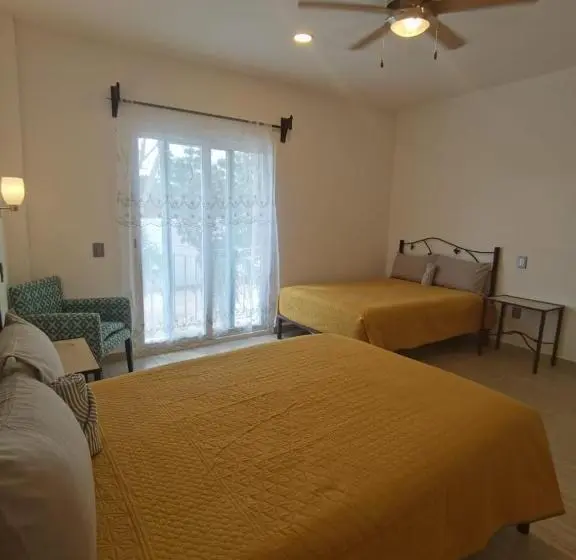 スタンダードルーム, Valparaíso Selva Maya